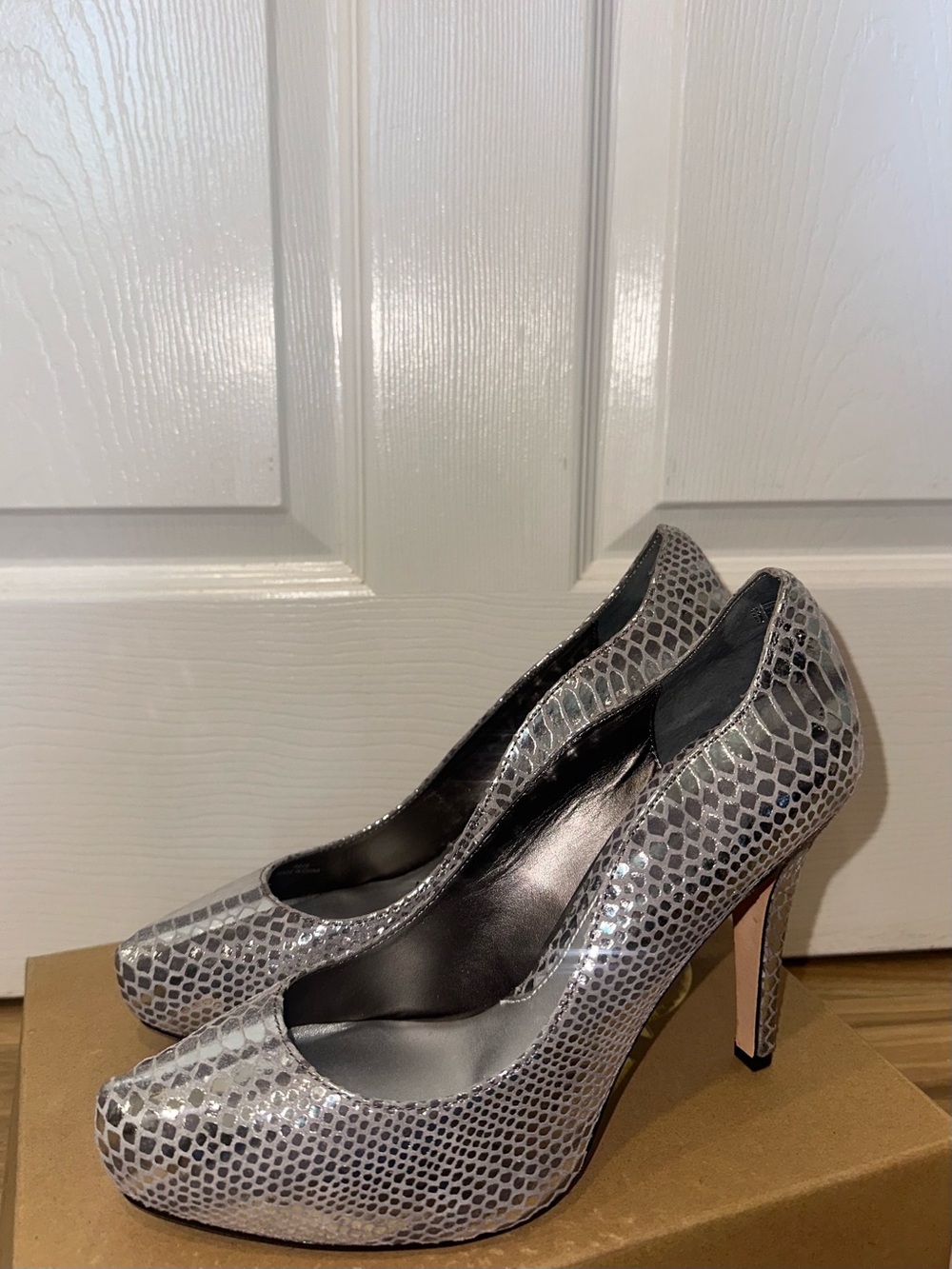 White House Black Market Silver Metallic Snakeskin Platform High Heels